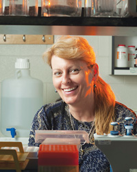 OVC Prof’s Immune Response Research Featured in Globe and Mail