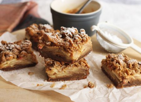 Apple Crumble Gingerbread Blondies