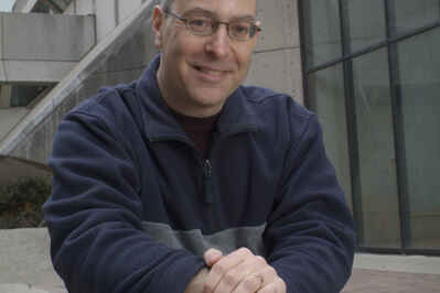 Metro’s Stephen Hawking Story Features U of G Prof