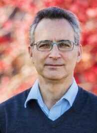 Prof Discusses E. coli and Romaine Lettuce on Global News