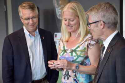 Reducing Plastics Focus of U of G Tour by Federal Environment, Climate Change Minister