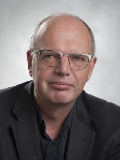 a photo of Prof. Keith Warriner