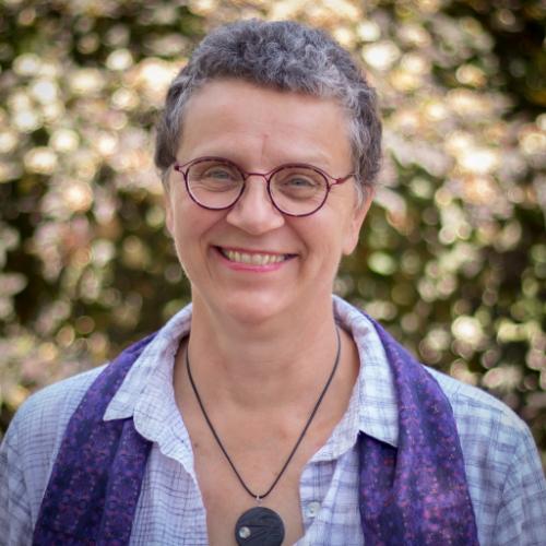 deborah steinstra proiel shot with trees in the back ground